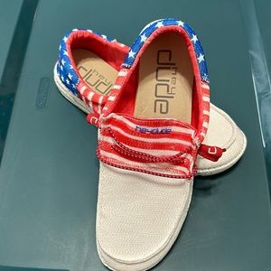 EUC size 9 women’s Hey Dudes!